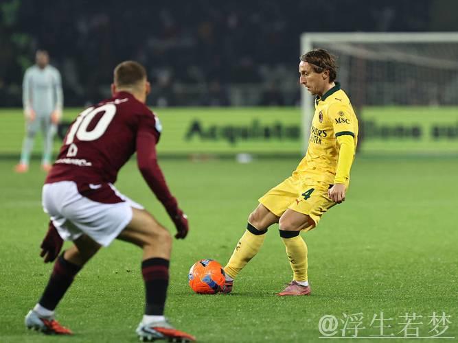 皇马后悔么？40岁魔笛仍不老！助米兰领跑意甲+连续10轮踢满全场